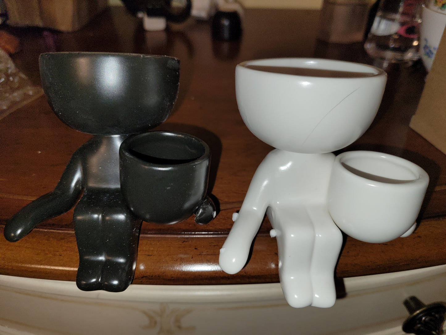 Shelf Guy with Bowl