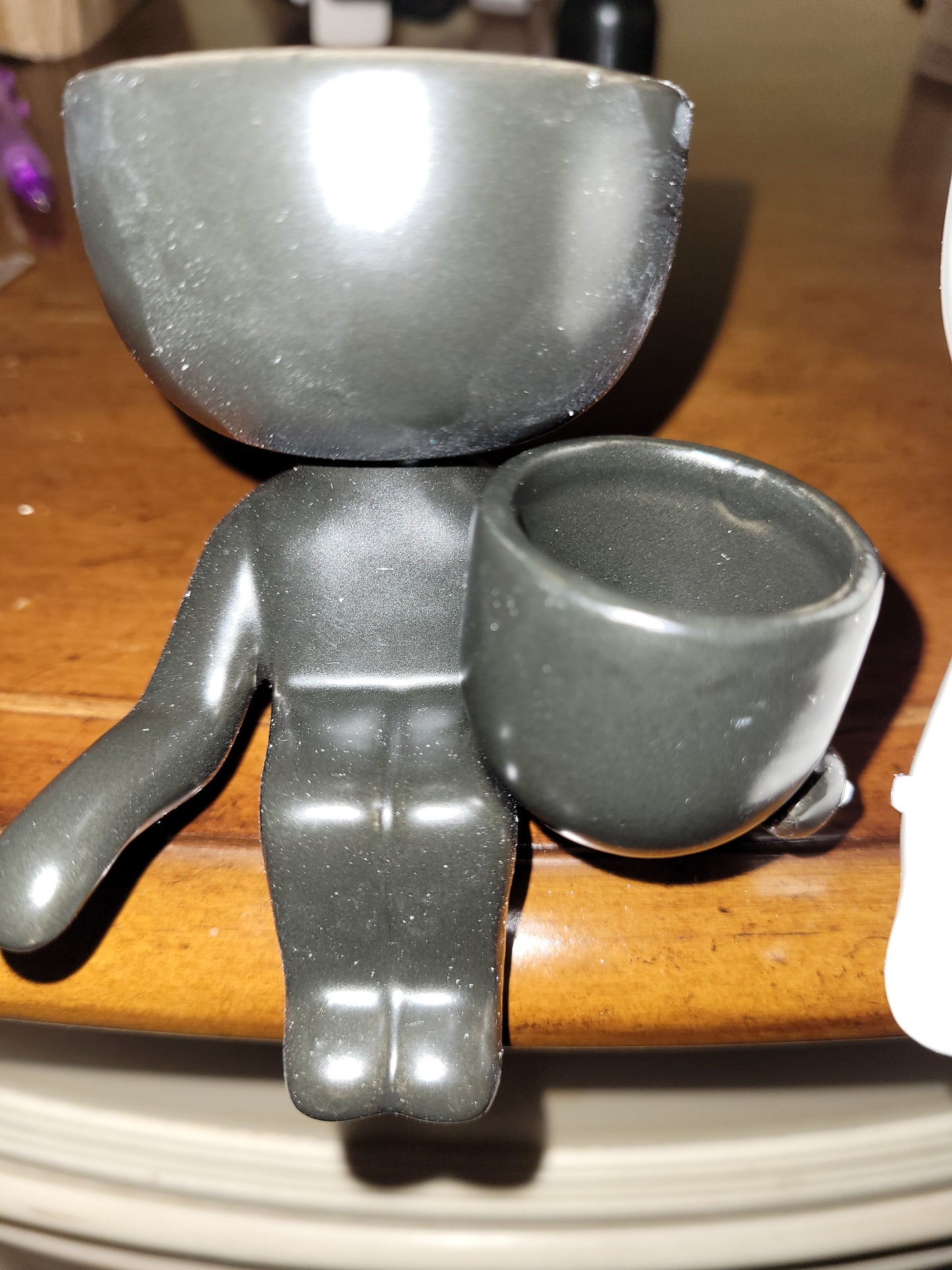 Shelf Guy with Bowl