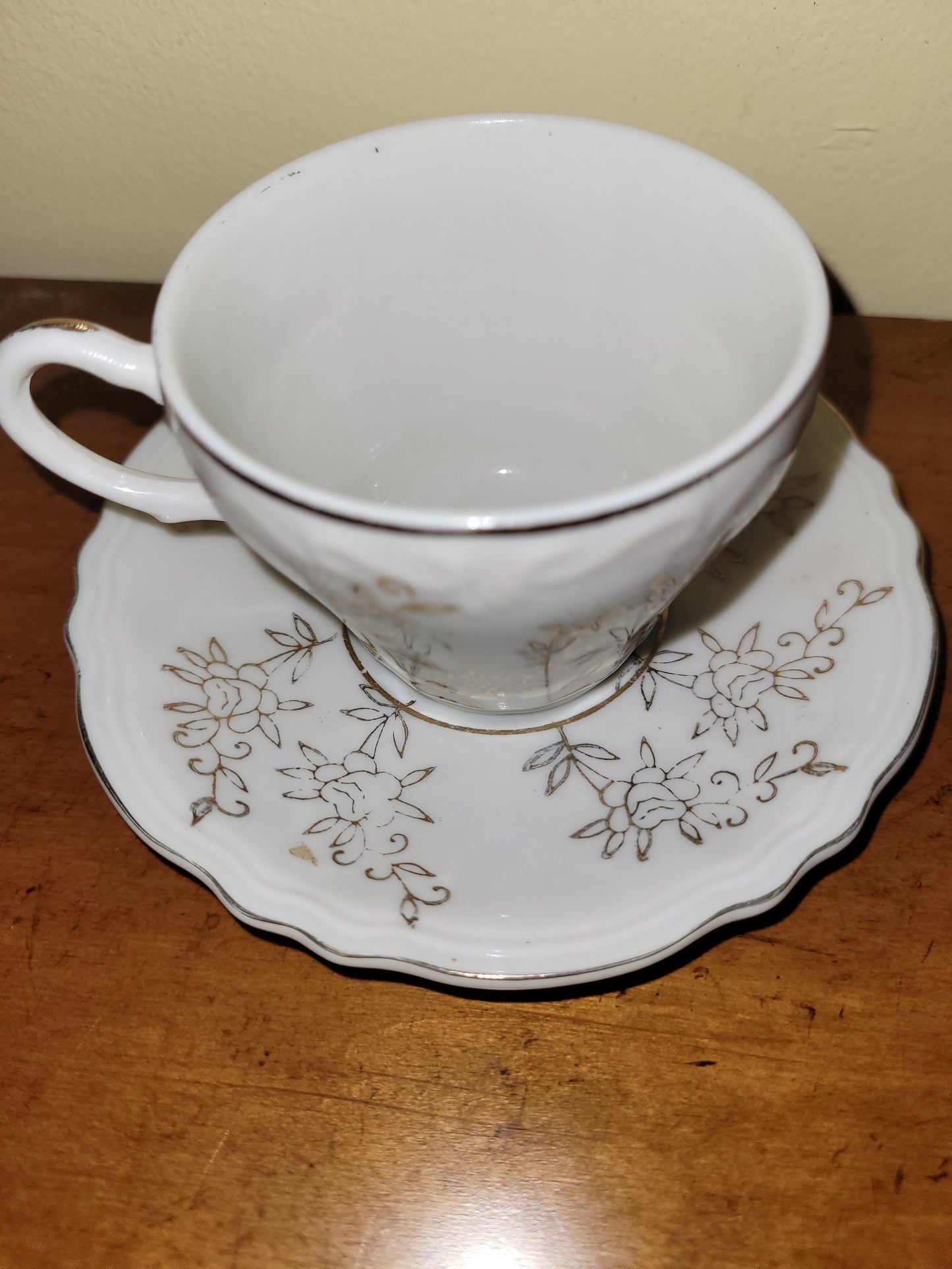 Gold and White Flower Mini Teacup
